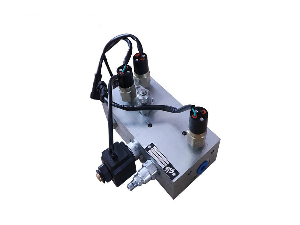 803043558 XCMG Ricambi Gl22363-12-110-030-16-TF-022 Blocco di assemblaggio della valvola del freno